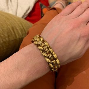 Gold bracelet (costume)